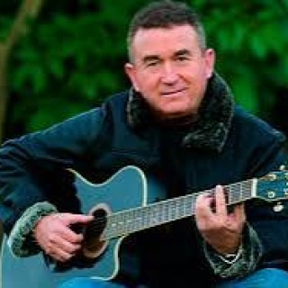 O CANTOR MAIS AMADO DO BRASIL AMADO BATISTA